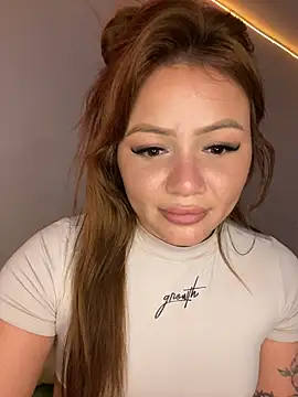 isisbennett (F young) - Siririca até gozar 💦😈