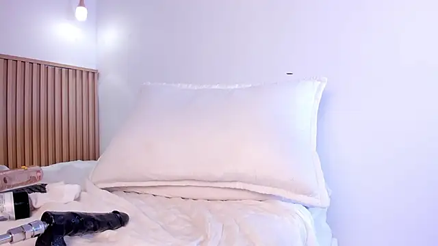 Sarita__Gomez webcam