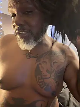 HaloRodeoLover2 live sex cam