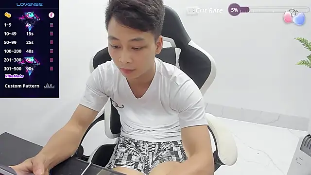 Preview Naughty___asian