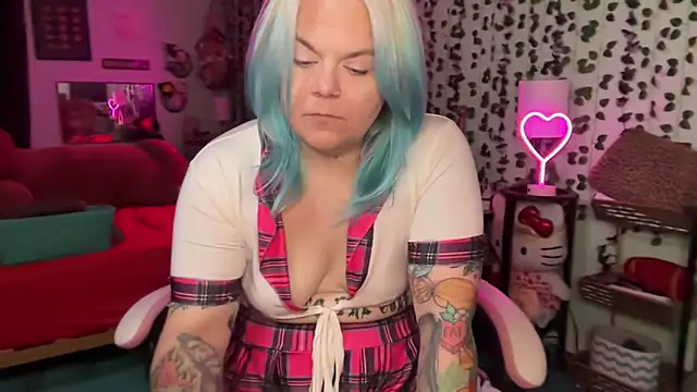 CherryBombBomb webcam