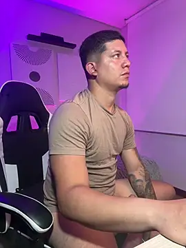 _robertobaggioo webcam