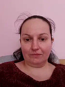 BustyLadyAlma webcam