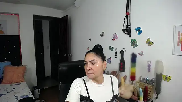 mature_bigboobs10 webcam