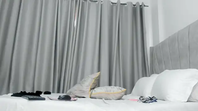 thee_sexy_goddess webcam