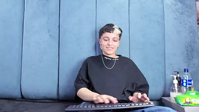 Megan_Thompson_ webcam