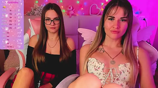 hotty_girls_here webcam