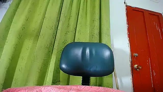 hairy_pussywet webcam