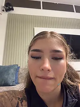 arianavillada (F young) - PLUG IN MY ASS 🍆😈