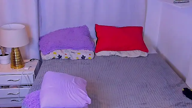 santy-kitty (M twink) - cum show