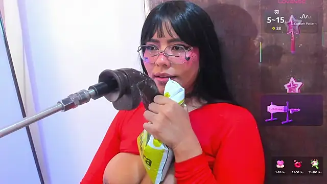 pocahontas_lantina webcam