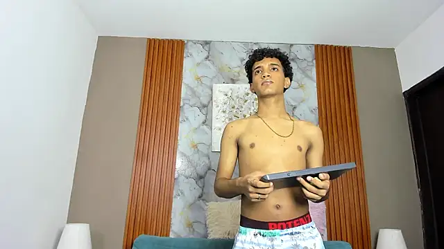 VERY_HOT_GUYS webcam