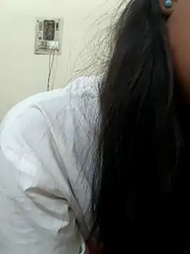 Aaradhna-_hoy webcam