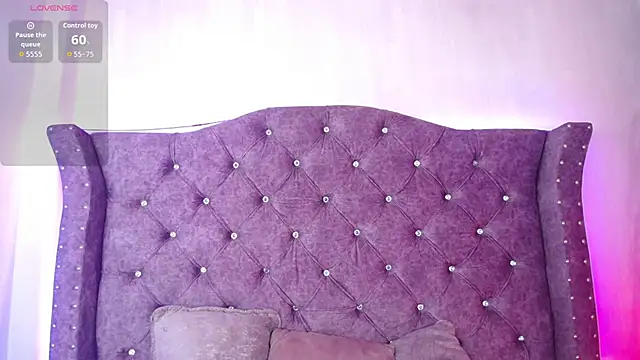 Violet_Collins1 webcam