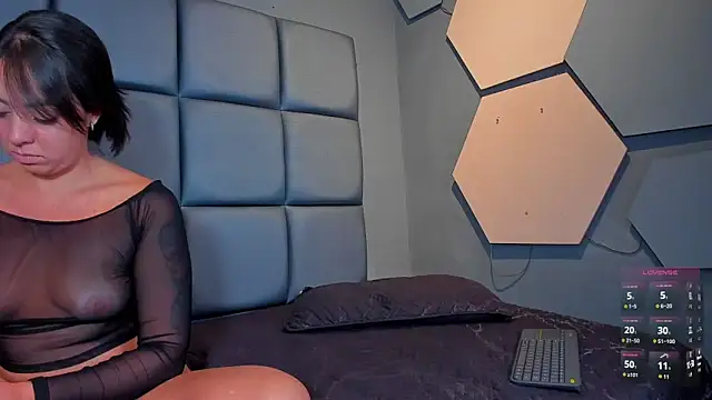 coral_fox (F young) - show  fuck  dildo   squirt