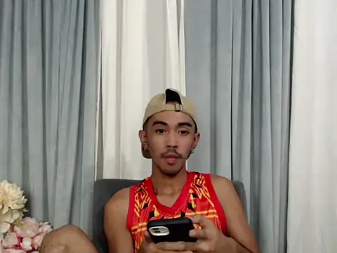 crocodale (M young) - FULL NAKED ON GOAL!