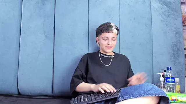 Megan_Thompson_ webcam