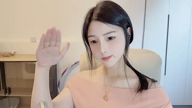 美女HaagenDazs_在线直播