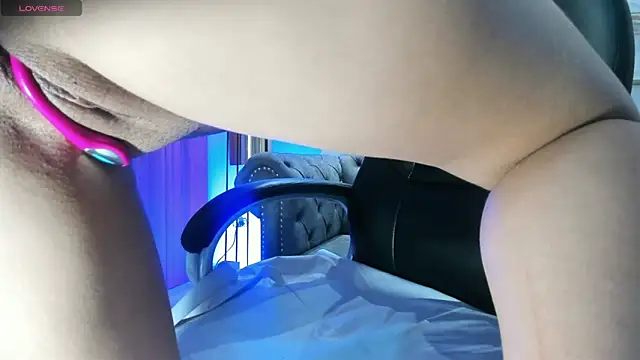 Natasha_Kiim_ webcam