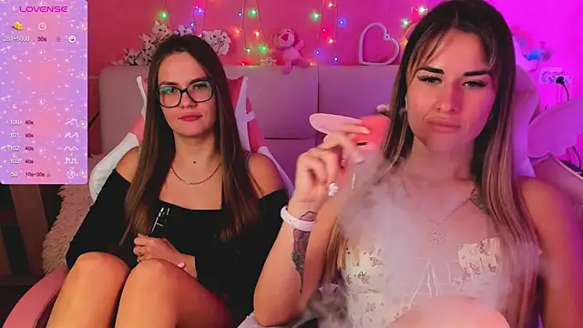 hotty_girls_here webcam