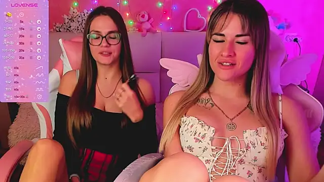 hotty_girls_here webcam