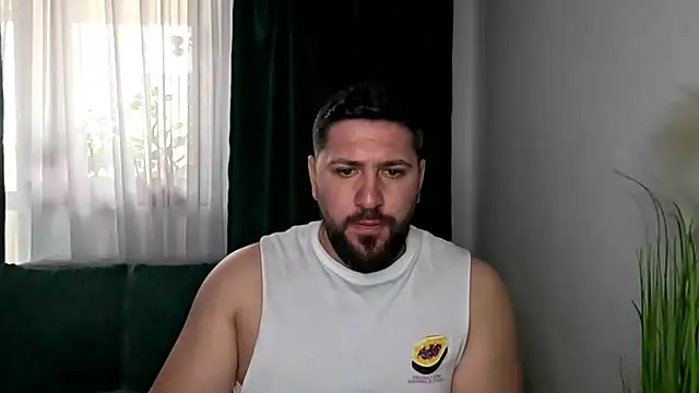 Gold_Alpha_Boy webcam