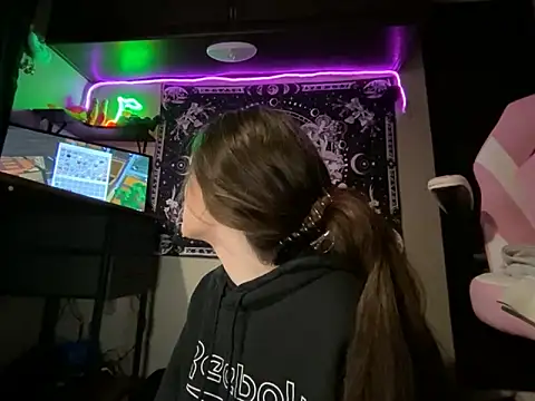 Thedeepwebcutie webcam