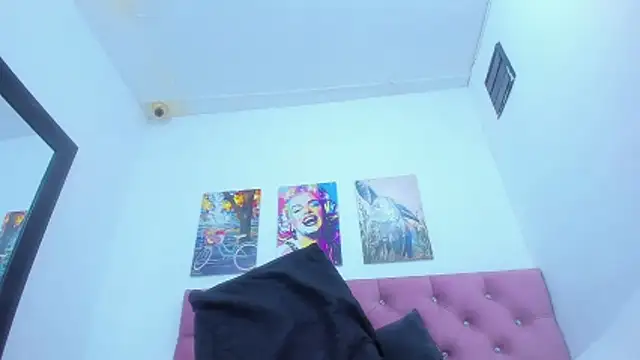 Adrianasex_69x webcam