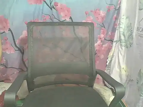 SweetPussie18x webcam