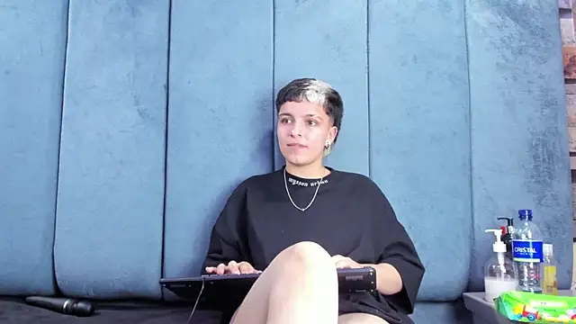 Megan_Thompson_ webcam