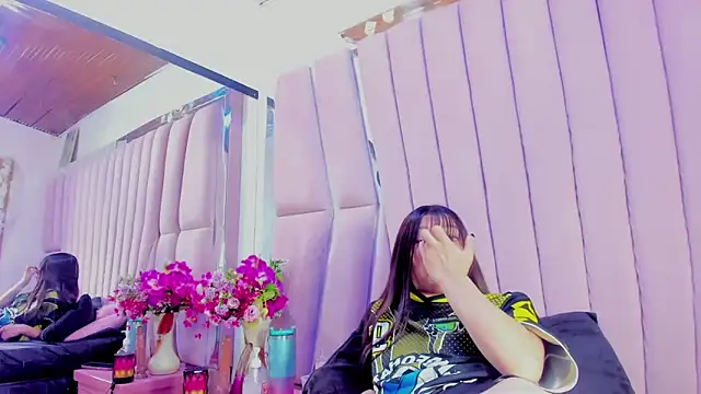 Sasha_Petitte webcam