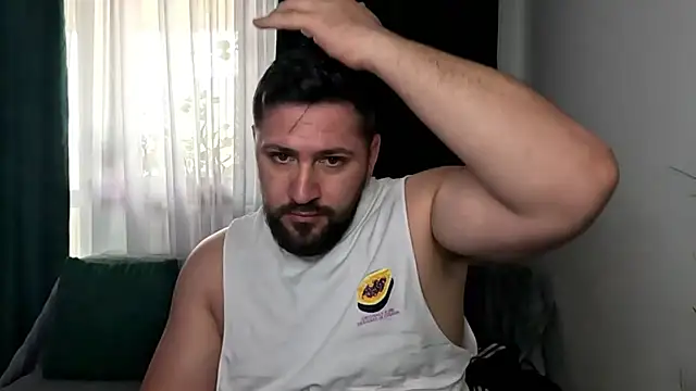 Gold_Alpha_Boy webcam