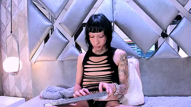 madisonwood01 (T teen) - SHOW - PRE CUM