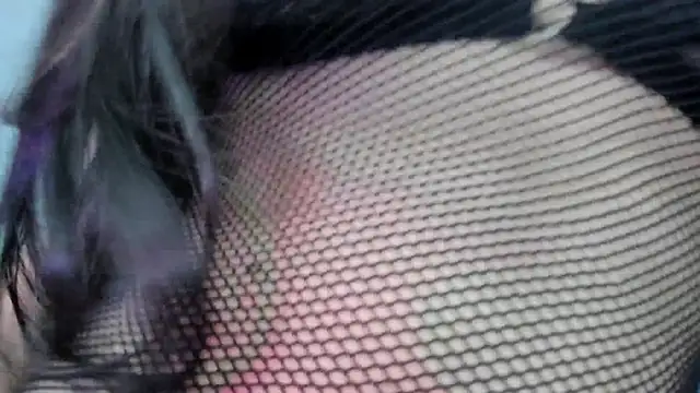 VictoriaaBlair webcam