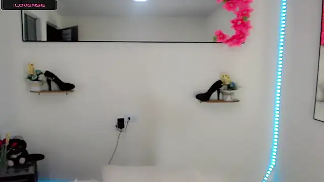 NathalialLooes webcam