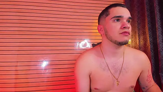 thebatmansion (Ask my age) - 🔥❤️OMGG YESS 🔥❤️ SO HOT