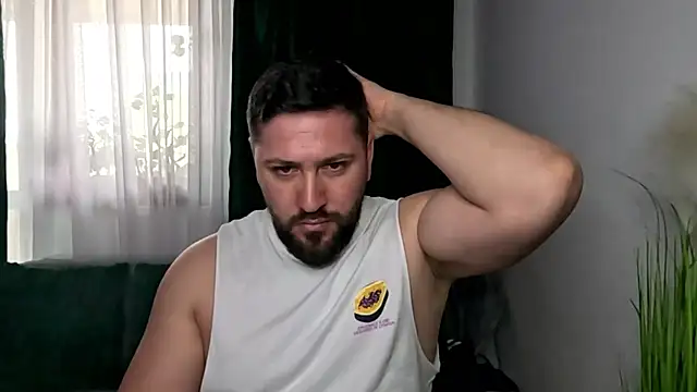 Gold_Alpha_Boy webcam