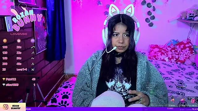 Roxanbunny1 webcam