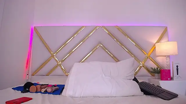 laila_stilwiills webcam