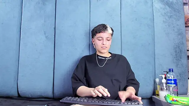 Megan_Thompson_ webcam