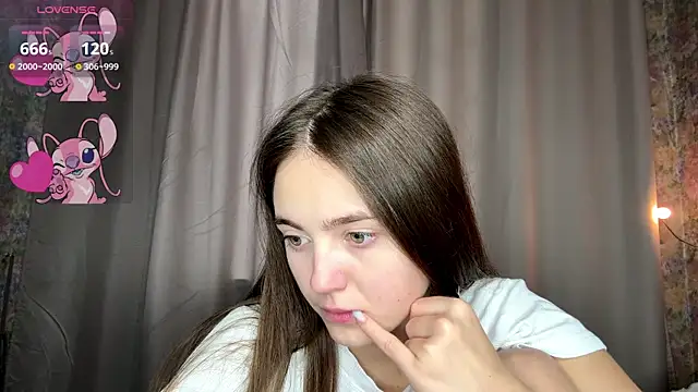 loradavi - LoraDavi's free webcam - UK Sex Cams