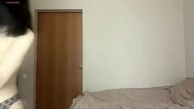 erlinabuoy - ErlinaBuoy's free webcam - UK Sex Cams