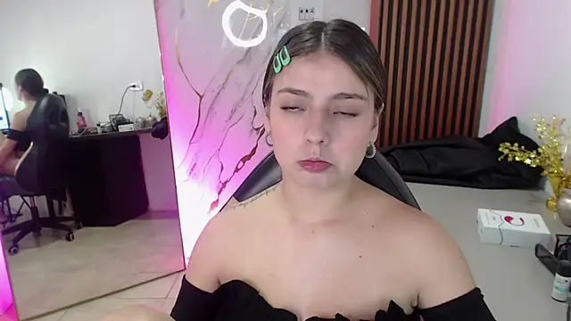 diamond_juliana (F teen) - Flash Tits
