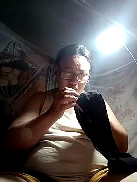 lucky_baby7 - Lucky_baby7's free webcam - UK Sex Cams