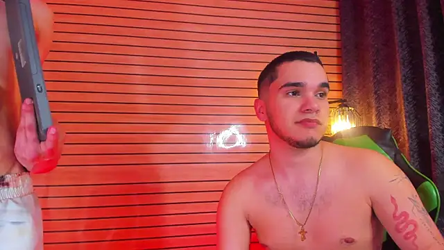 TheBatMansion Live Webcam on Stripchat