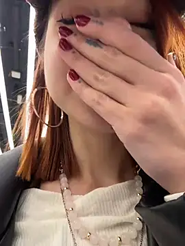 rosiesecret (F young) - aside panties in public to rub wet clit