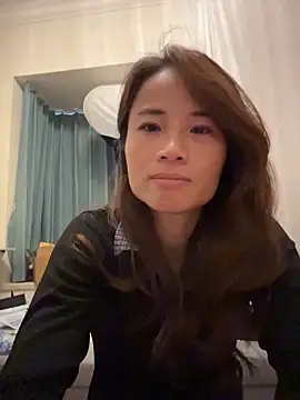 美女Mia-lp在线直播