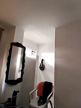 Marianatrans01's room