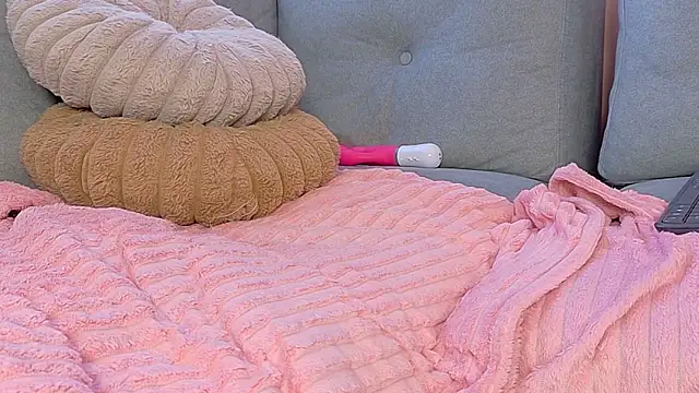 dahlia_brownie - DAHLIA_BROWNIE's free webcam - UK Sex Cams