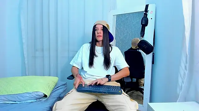 viictoriiasaenz - ViictoriiaSaenz's free webcam - UK Sex Cams